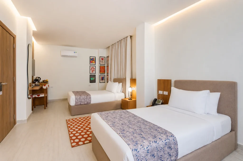 The Centric Twin room image