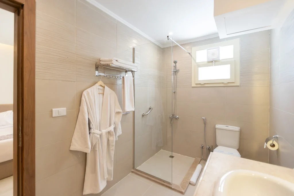 The Centric Twin room image