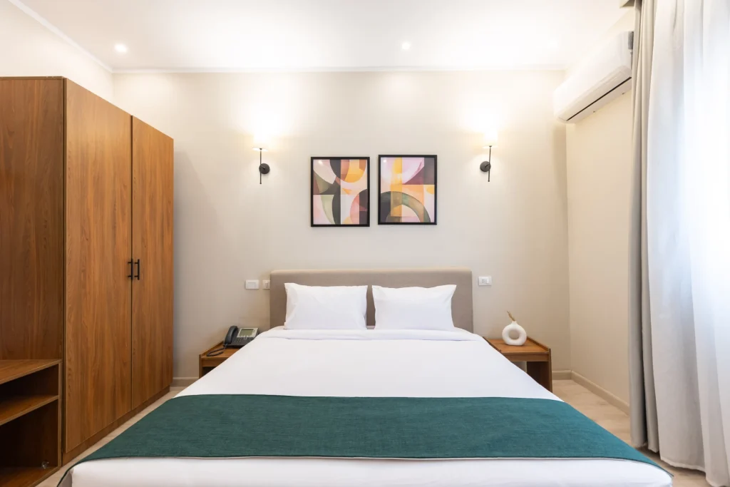 The Urban King room image